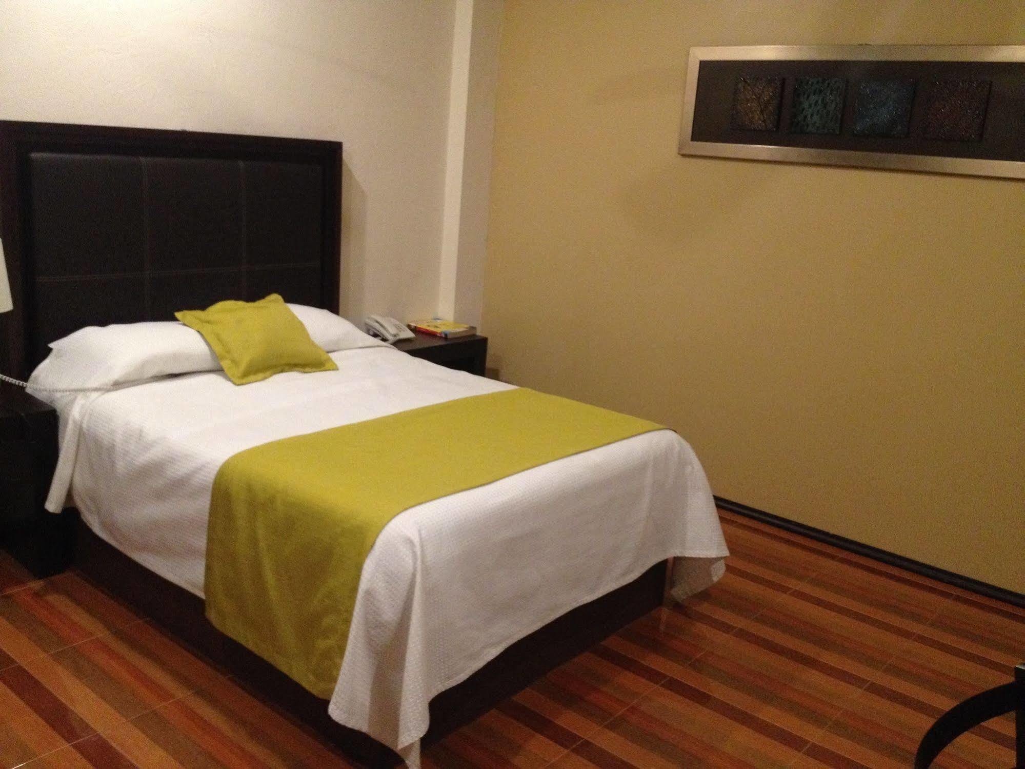 Hotel Majova Inn Ксалапа Екстериор снимка