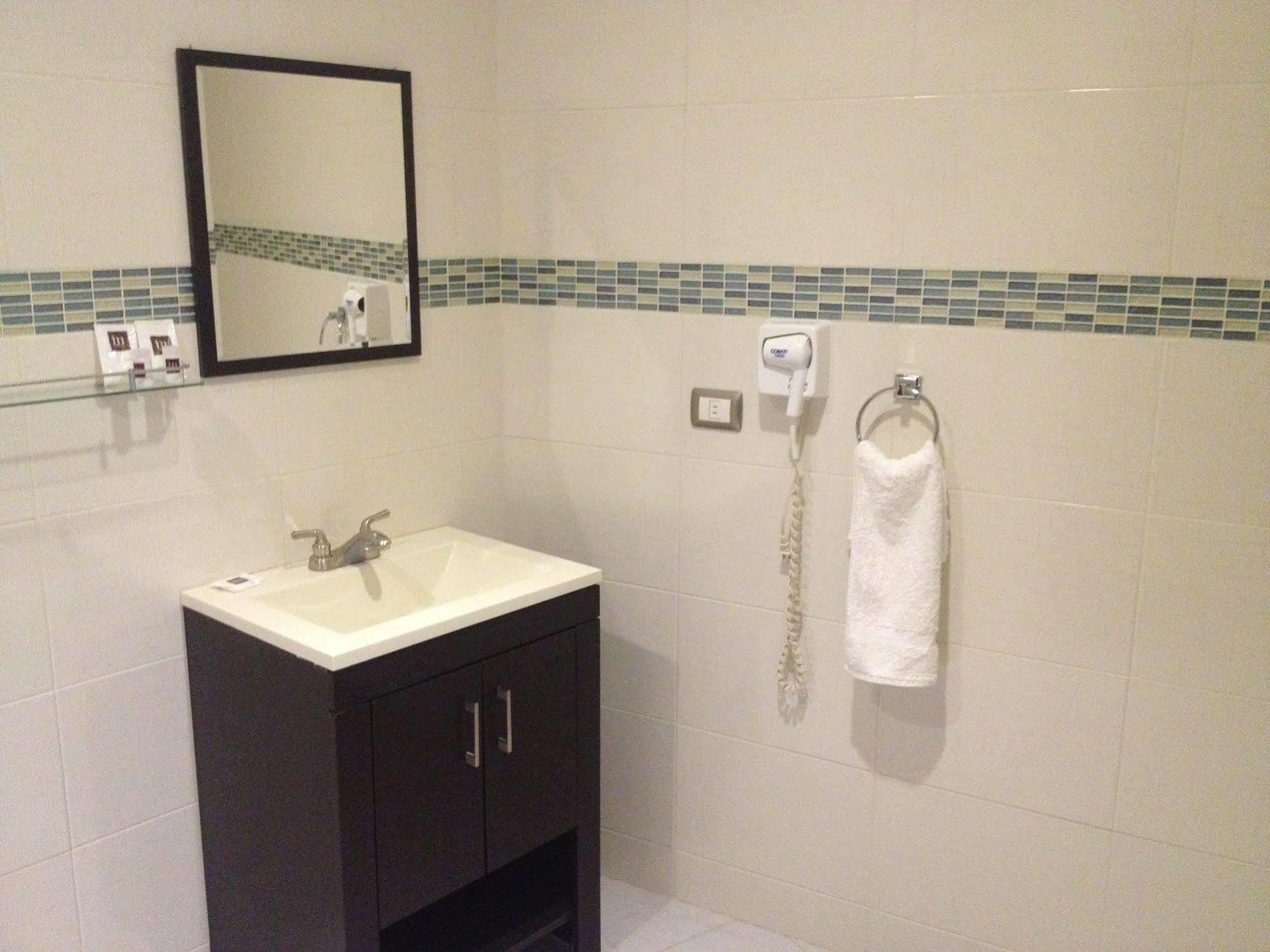 Hotel Majova Inn Ксалапа Екстериор снимка